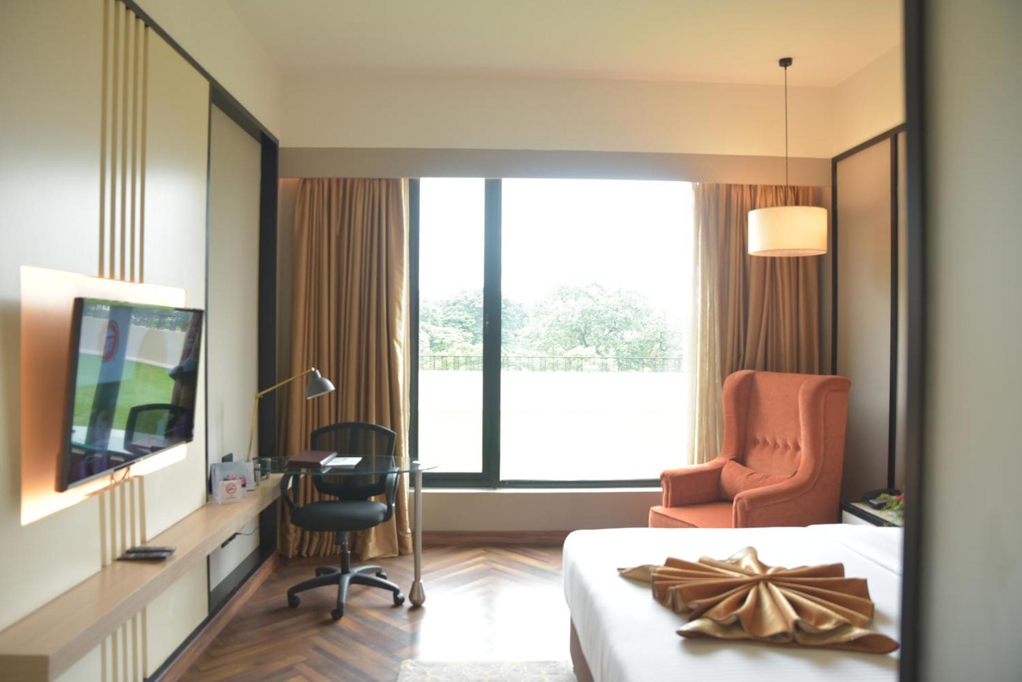 Hotel Polo Towers Agartala Eksteriør billede