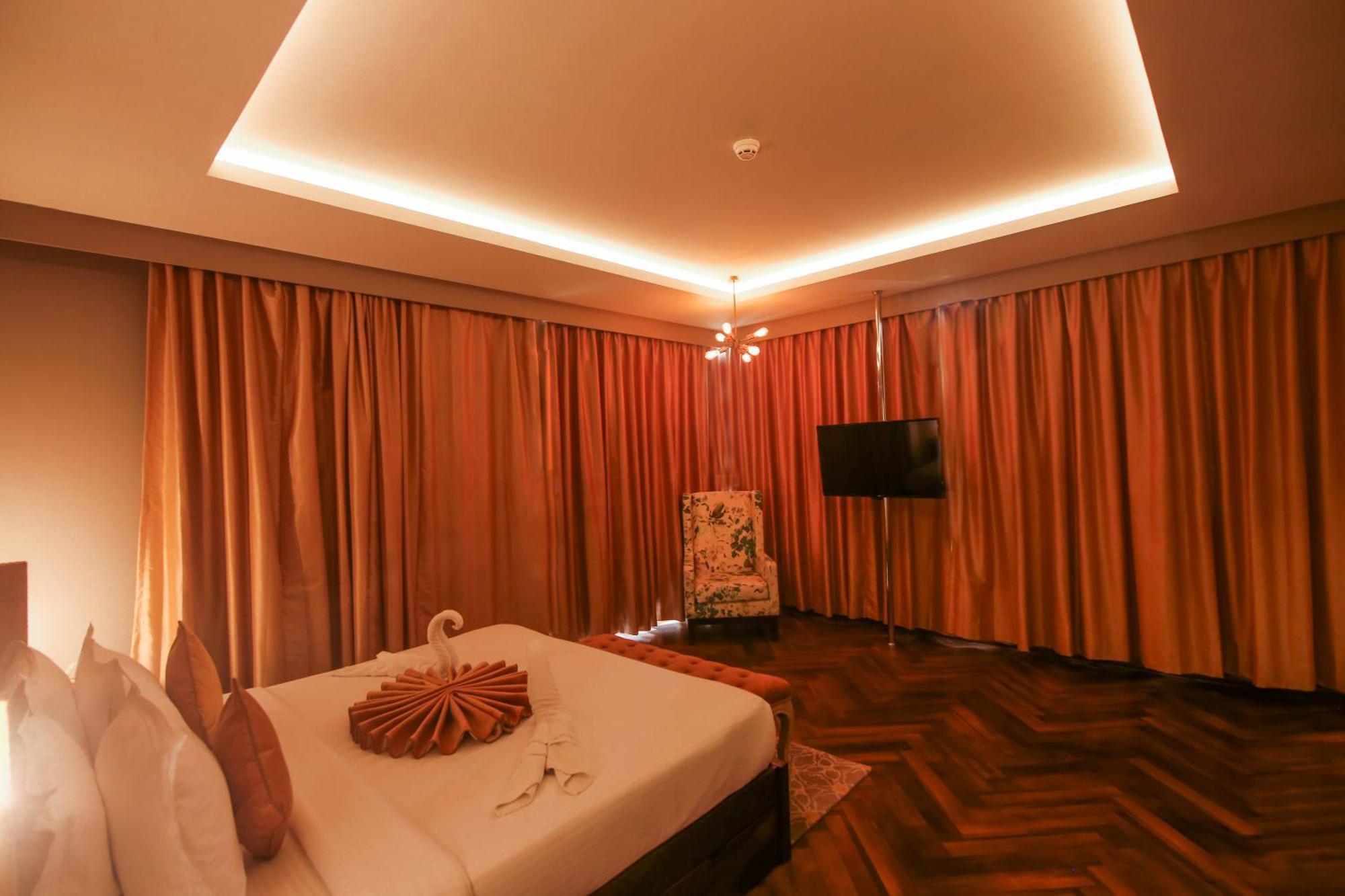 Hotel Polo Towers Agartala Eksteriør billede